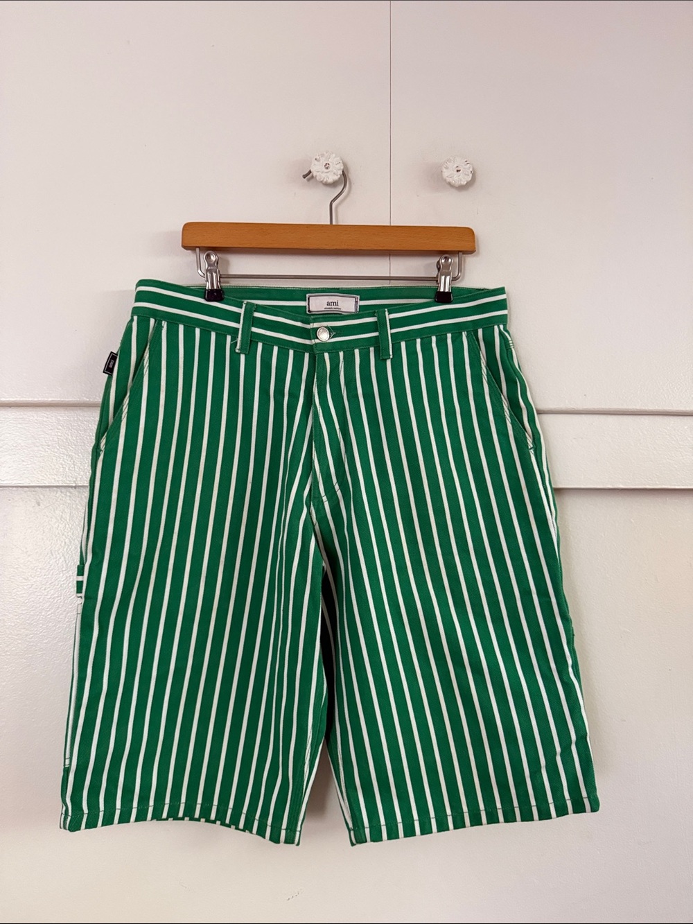 Ami Alexandre Mattiussi Green and White Vertical Stripe Flat-Front Shorts